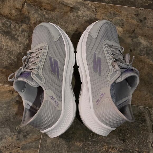 Skechers GO Run Consistent 2.0 Endure Slip-ins - Size 6 - Picture 3 of 6